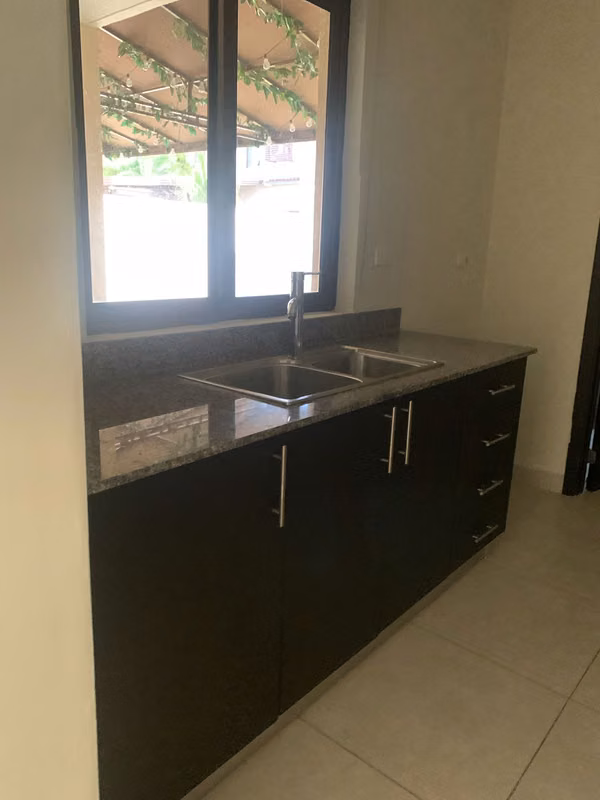 BANK SELLS HOUSE IN PH SF WOODLANDS