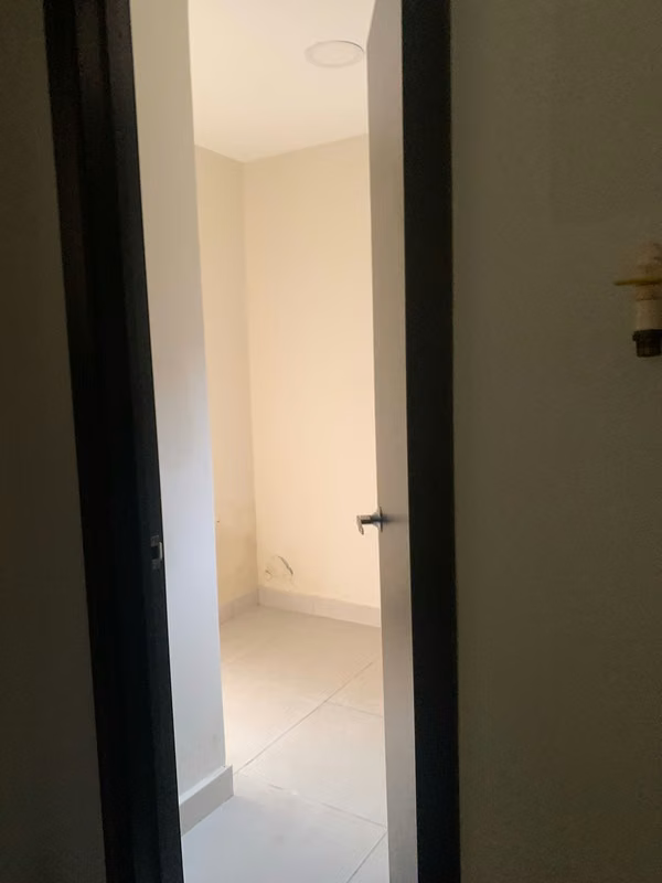 BANK SELLS HOUSE IN PH SF WOODLANDS