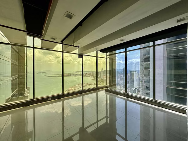 Se Alquila Oficina de 1,417m2 en Torre BICSA, Avenida  Balboa