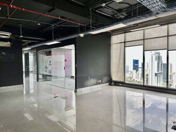 Se Alquila Oficina de 1,417m2 en Torre BICSA, Avenida  Balboa