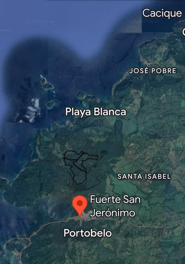 Vendo 62 hectáreas en bahía de Portobelo