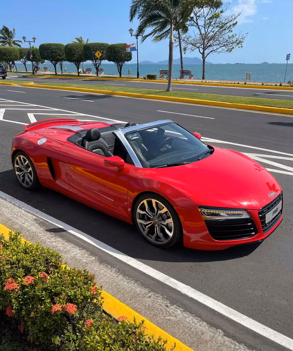 Audi R8 2015
