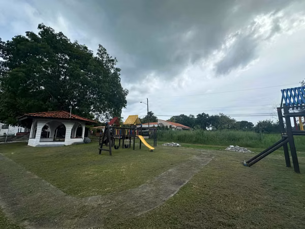 VENTA LOTE EN CORONADO – PASEO DE LAS CRUCES, PARCELA EL GOLF