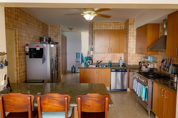 SPECTACULAR 4-BEDROOM OCEANFRONT APARTMENT IN FARALLON, PANAMA