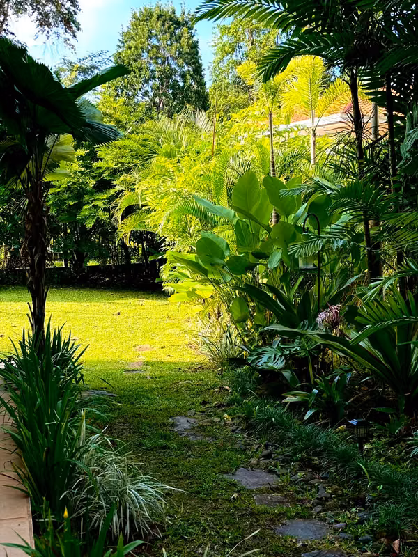For Sale: House in Senderos de Camino de Cruces, Los Senderos