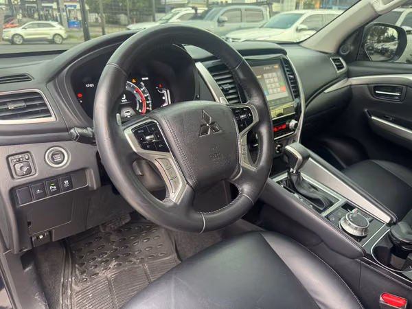 MITSUBISHI MONTERO SPORT