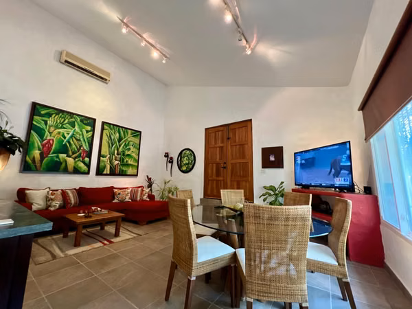 BOAT TIP HOUSE FOR SALE