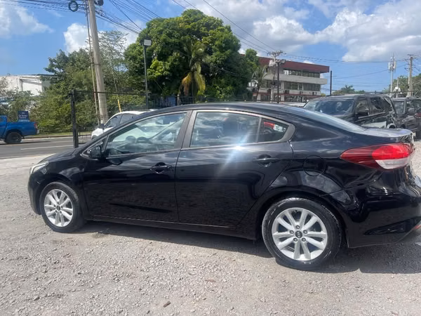 KIA CERATO 2018 AUTOMATICO