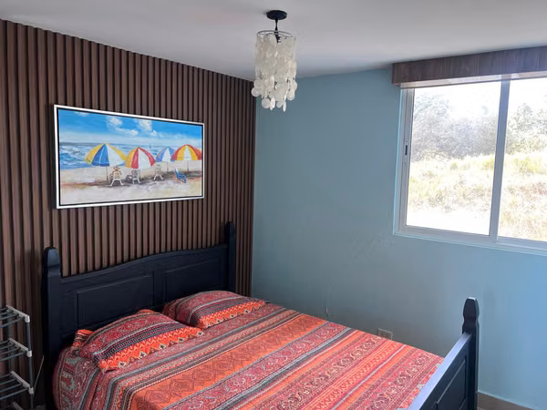 2 Bedroom/2 Fontenella apartment bath located in San Carlos