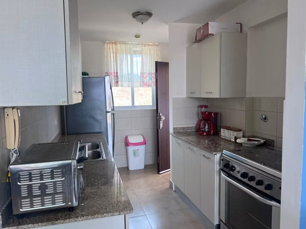 2 Bedroom/2 Fontenella apartment bath located in San Carlos