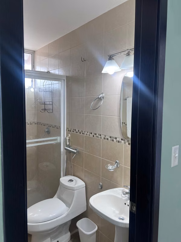 2 Bedroom/2 Fontenella apartment bath located in San Carlos