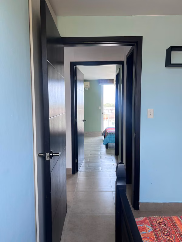 2 Bedroom/2 Fontenella apartment bath located in San Carlos