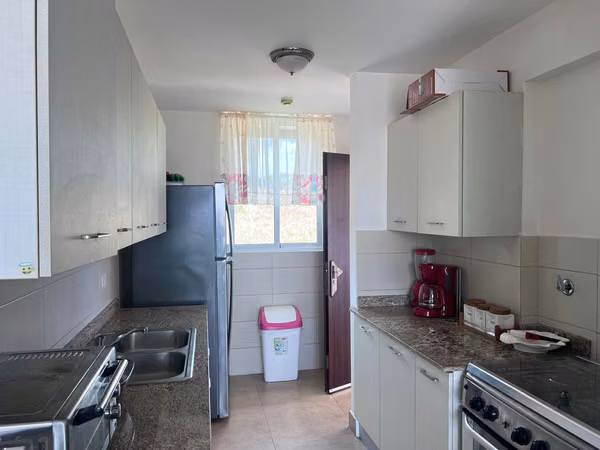 2 Bedroom/2 Fontenella apartment bath located in San Carlos