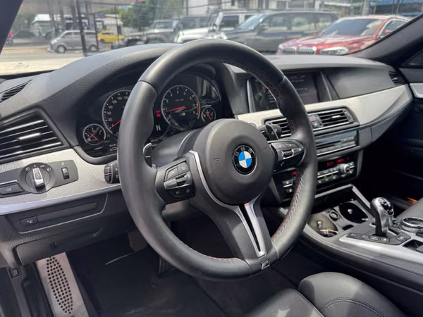 BMW M5 2015