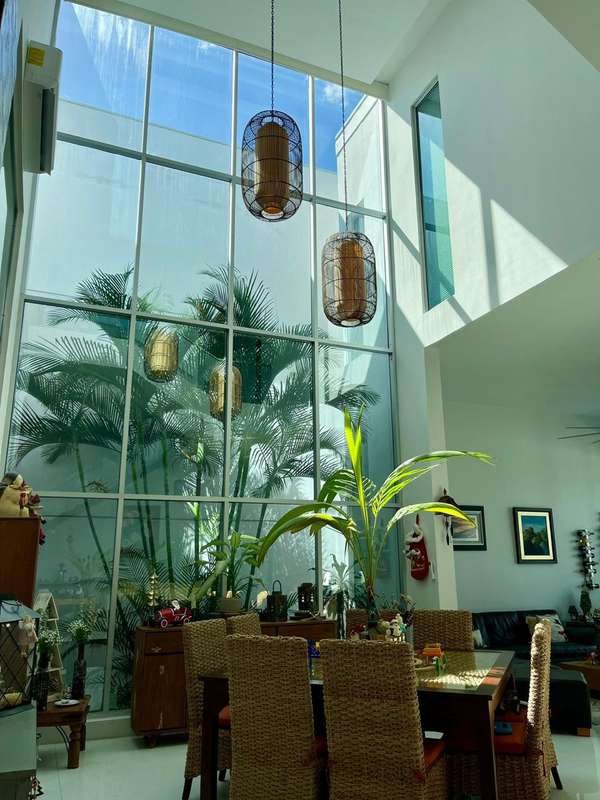 beautiful house for sale in Altos del Golf