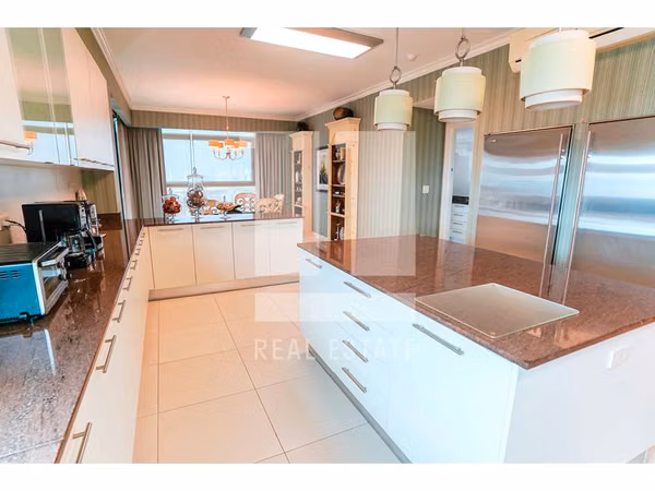Se Vende Apartamento en PH Arboleda - Altos del Golf