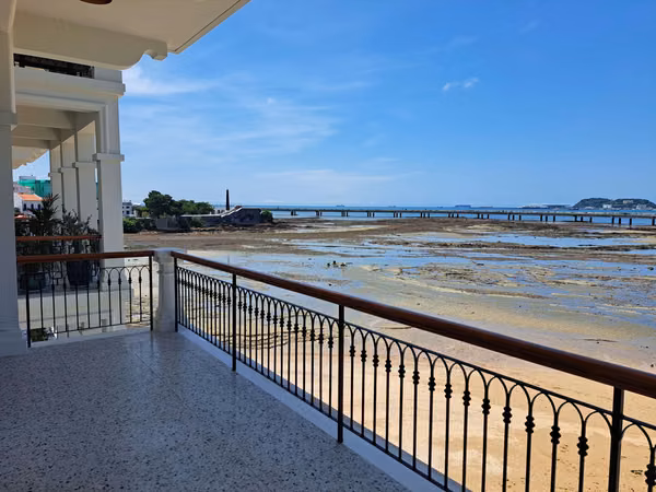 For Sale: Santa Familia in Casco Viejo - Luxury Apartment with Direct Ocean View