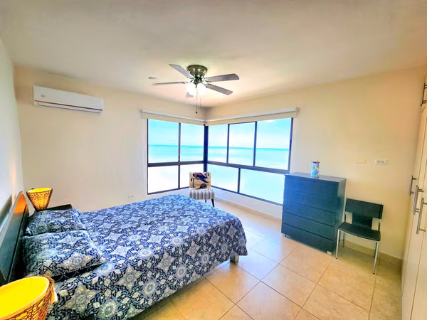 Beach Front 4 Bed Condo - Biltmore