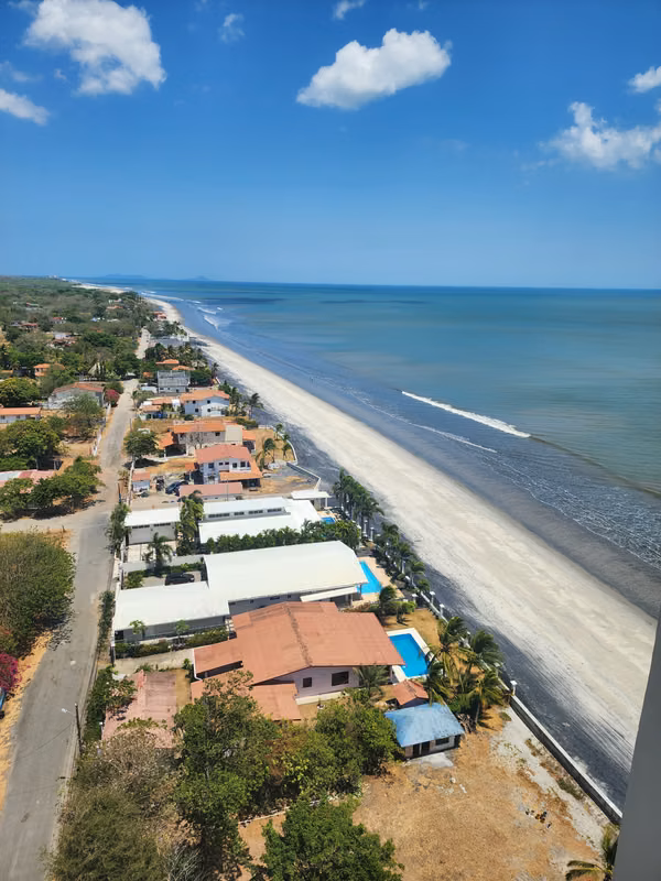 Beach Front 4 Bed Condo - Biltmore