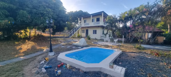 Exclusive In Coronado : Two Homes, One Private Paradise
