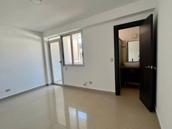 SE ALQUILA APARTAMENTO EN OBARRIO CALLE 601 RECÁMARA