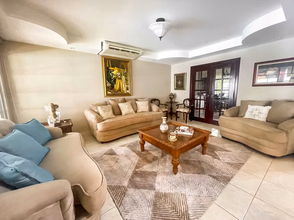 Casa en Residencial Costa Serena