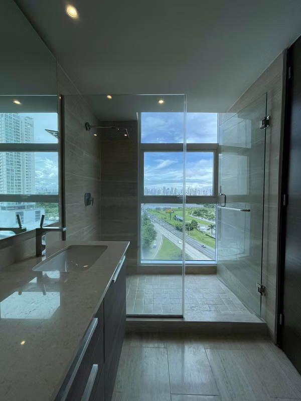 COSTA DEL ESTE 3 bedrooms 202m2 fully furnished