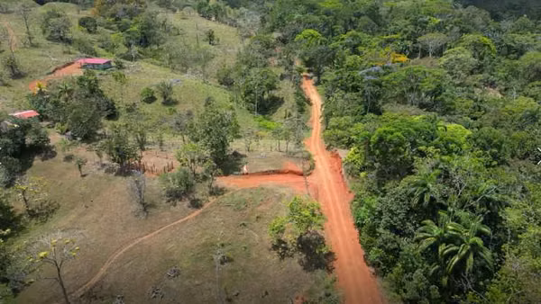 SE VENDE FINCA EN COLON