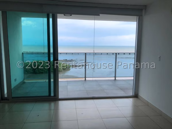 Venta de Apartamento de 148 m2 en PH Náutica Tower, Coco del Mar 26-2597GG