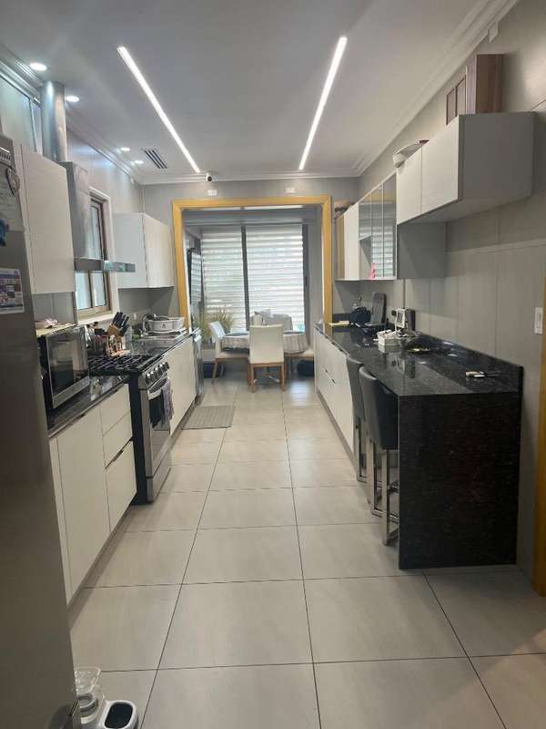 Venta residencia en Santa María/ Fairway Estate