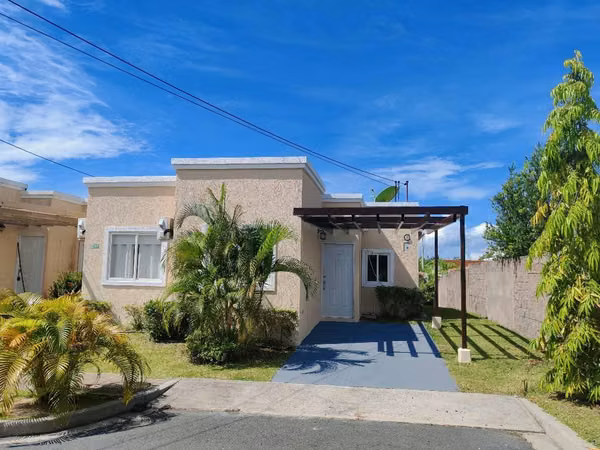 Sell House in Corobado in PH C-Paradise