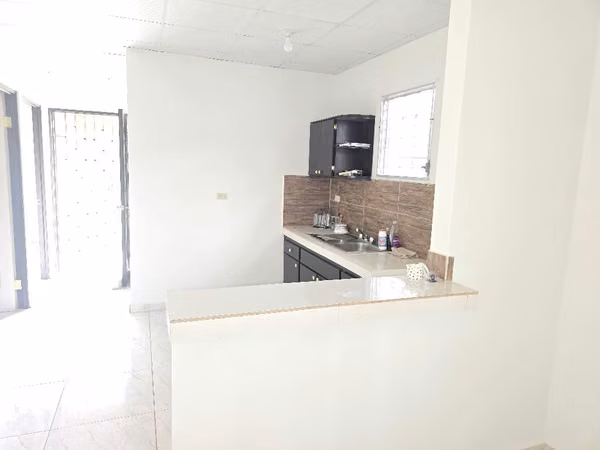 Se alquila casa en Aguadulce Residencial Coopeve