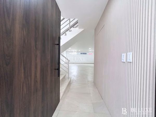FOR SALE – FULLY RENOVATED HOUSE IN SAN FRANCISCO – CALLE 74 (26)