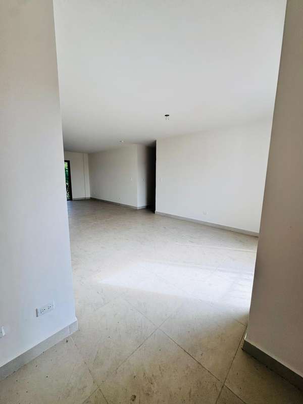 Beatiful Apartment located in Clayton and sorrounded by the Nature.