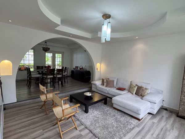 Vendo Espaciosa Residencia en Costa del Este - Costa Azul