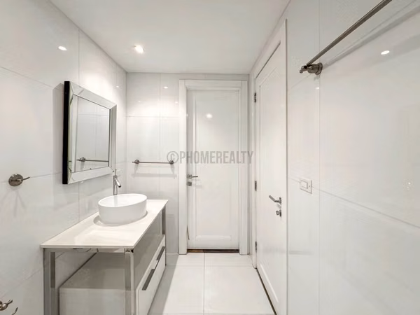 Yoo Panama model A apartment for sale on Avenida Balboa