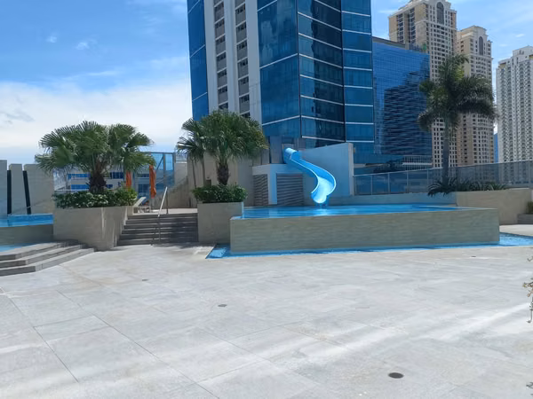 Se vende apartamento en Costa del Este MC
