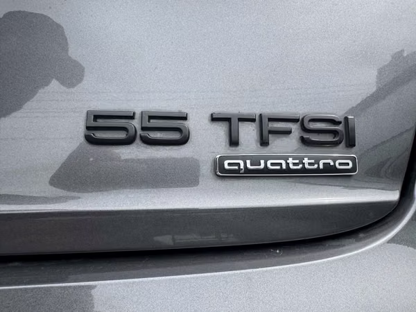 AUDI Q8 2019