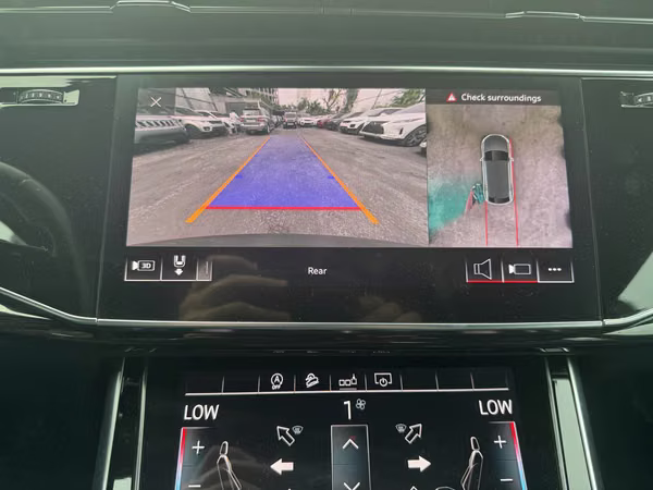 AUDI Q8 2019