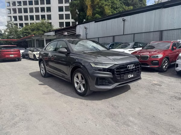AUDI Q8 2019
