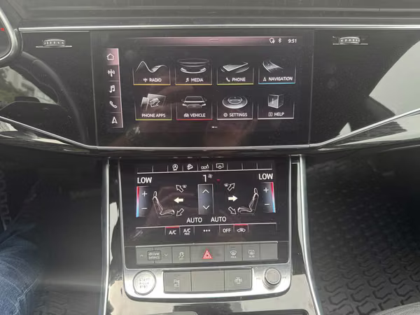 AUDI Q8 2019