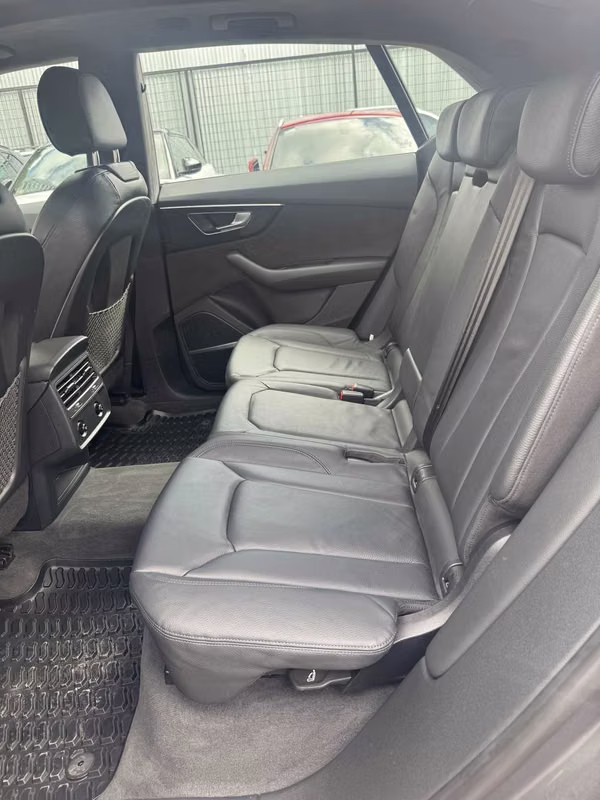 AUDI Q8 2019