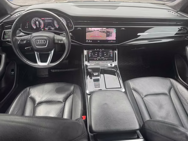 AUDI Q8 2019