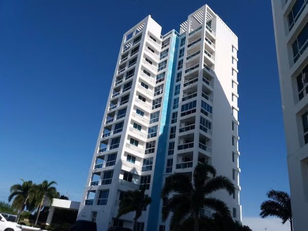 Venta de Apartamento Amoblado en PH Founders 4, Playa Blanca 25-4447GG