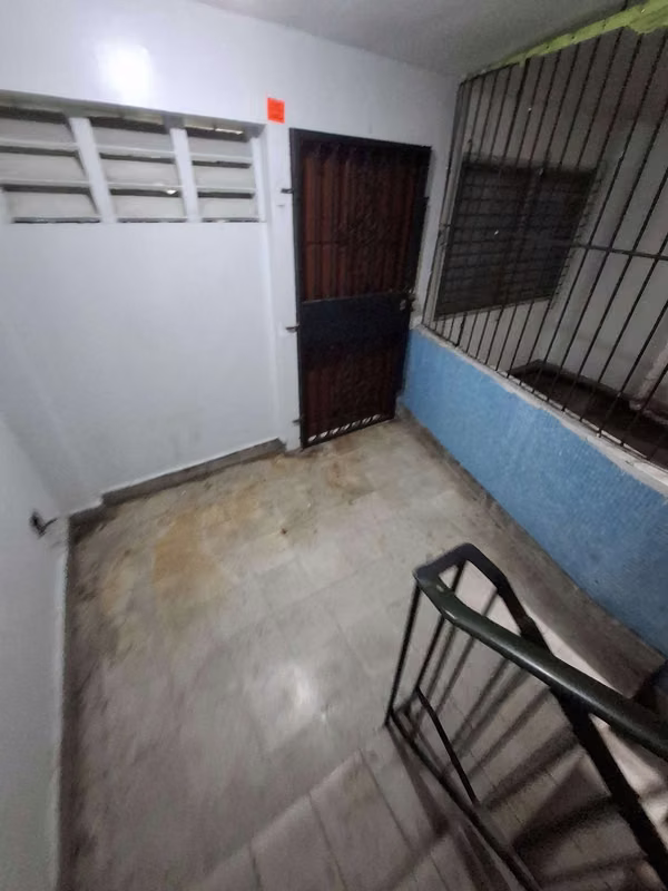 building for sale in Calidonia
