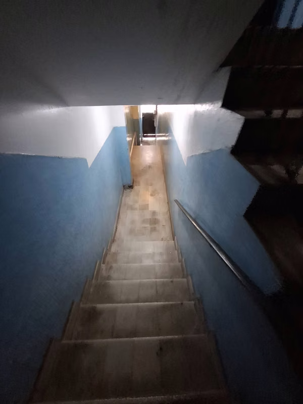 building for sale in Calidonia