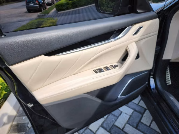 MASERATI LEVANTE GRANSPORT 2019