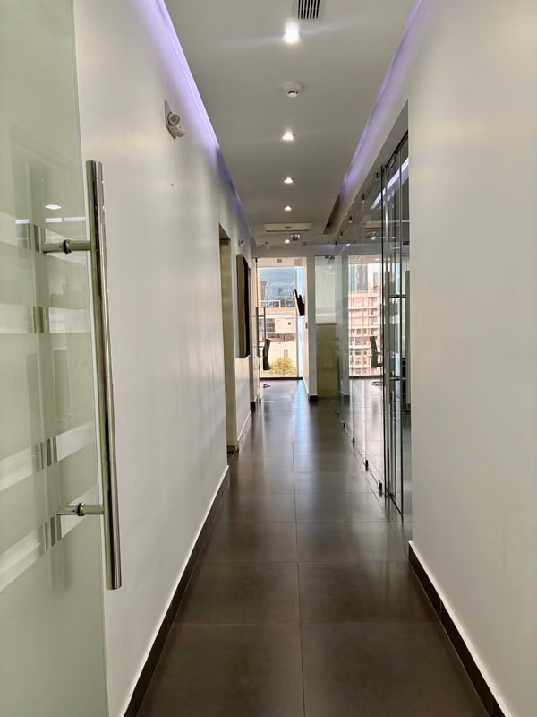 PARA VENTA O ALQUILER OFICINA EN PH OFFICE ONE OBARRIO
