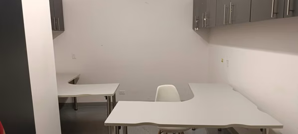 SE ALQUILAN OFICINAS DE 734.10 Y 1369 M2 EN CONDADO BUSINESS CENTER