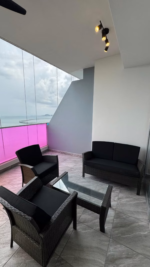 Venta PH Element  Avenida Balboa - 2 recamara amoblado